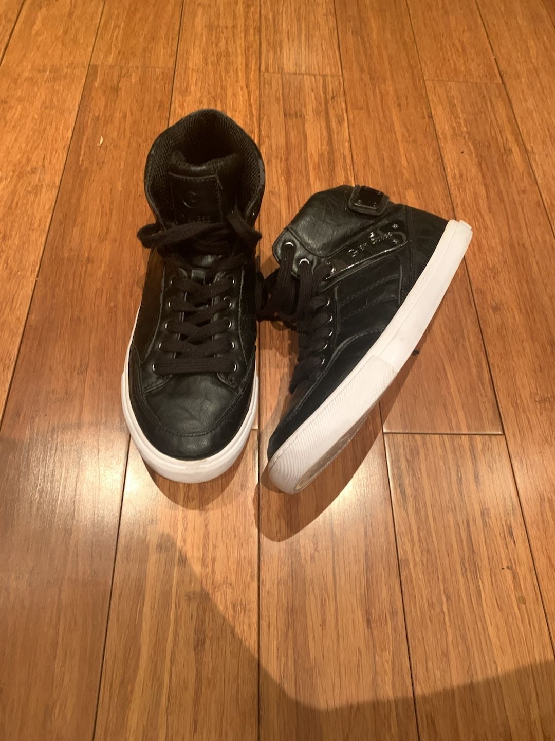 Guess Vintage Sneakers 2