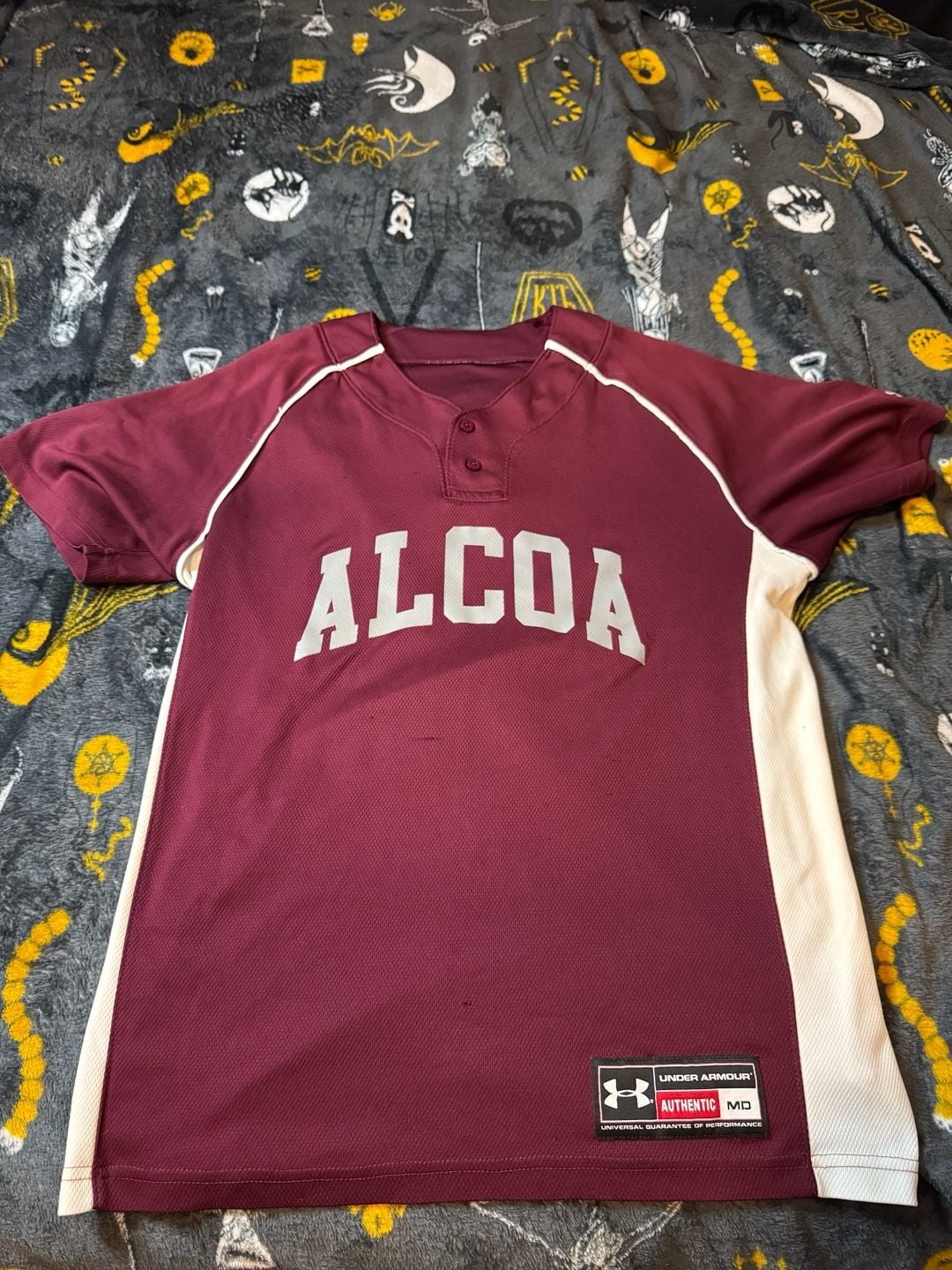 Under Armour Alcoa 2-Button Baseball Jersey Maroon White #4 Medium 2