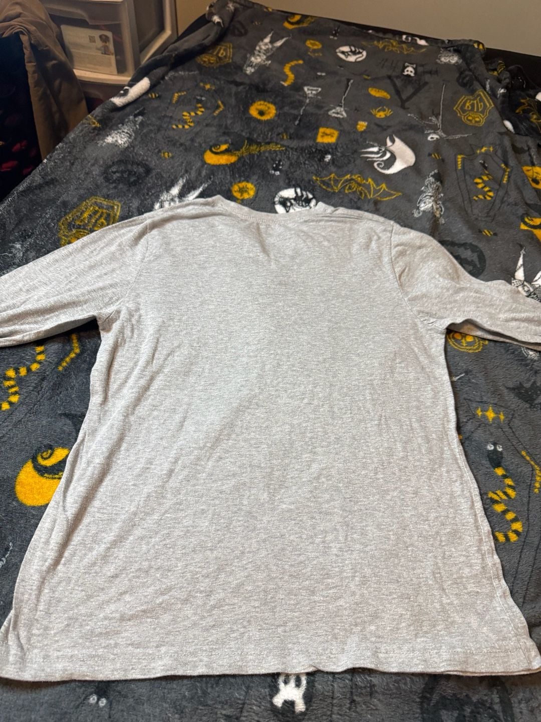 Lucky Brand Gray Long Sleeve Henley Shirt with Palm Tree Graphic Size Medium 4