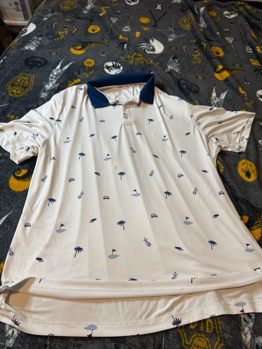 Unbranded Golf Print Short Sleeve Polo Shirt White Blue Size XL 2