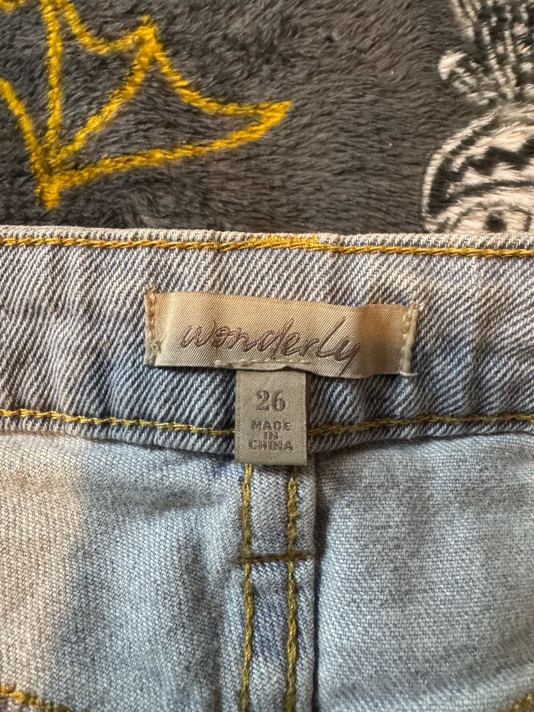 Wonderly Distressed Denim Cutoff Shorts Size 26 4