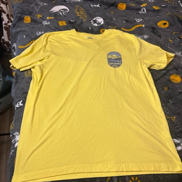 IZOD Saltwater Relaxed Classics Yellow Sun Springs Camp Saturday Graphic T-Shirt