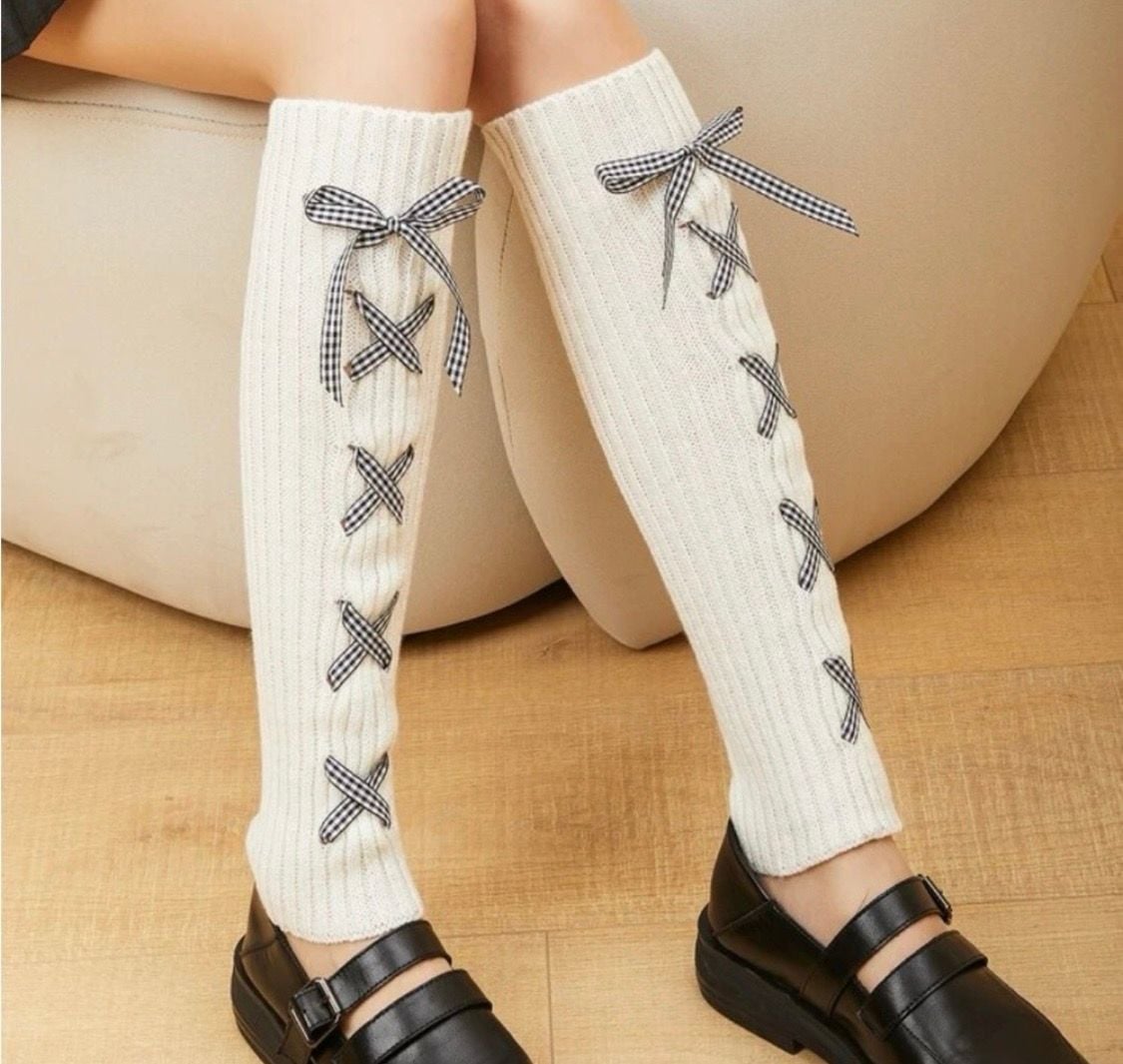 Gingham Ribbon Lace-Up Cream Cable Knit Leg Warmers 3