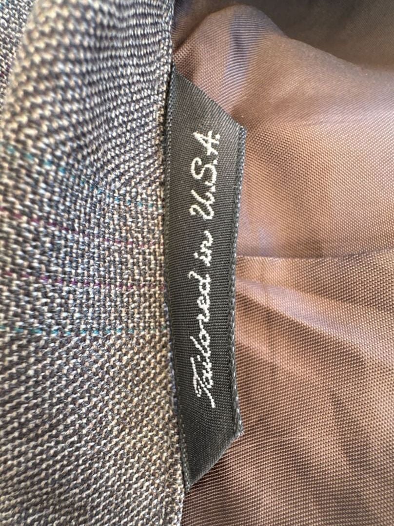 Kingsridge Mens 2 Button Blazer Jacket Brown Glen Plaid Custom Suit Coat 44S
Kingsride David Allen Vintage Brown Glen Plaid Wool Blazer Sport Coat Mens 20