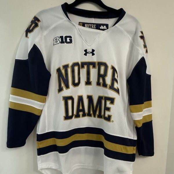 Under Armour Notre Dame Fighting Irish Authentic Hockey Jersey Youth M