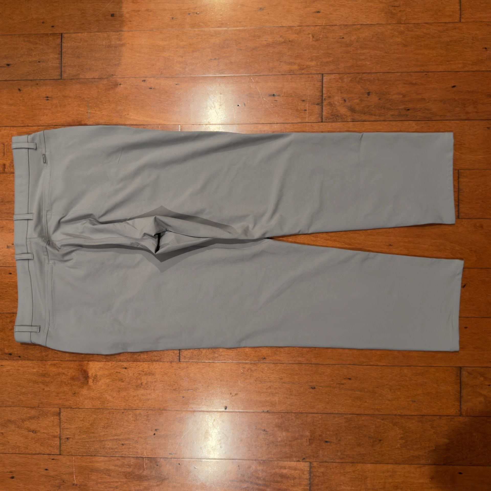 Greg Norman Men's Gray Performance Golf Pants Size 36x30 7