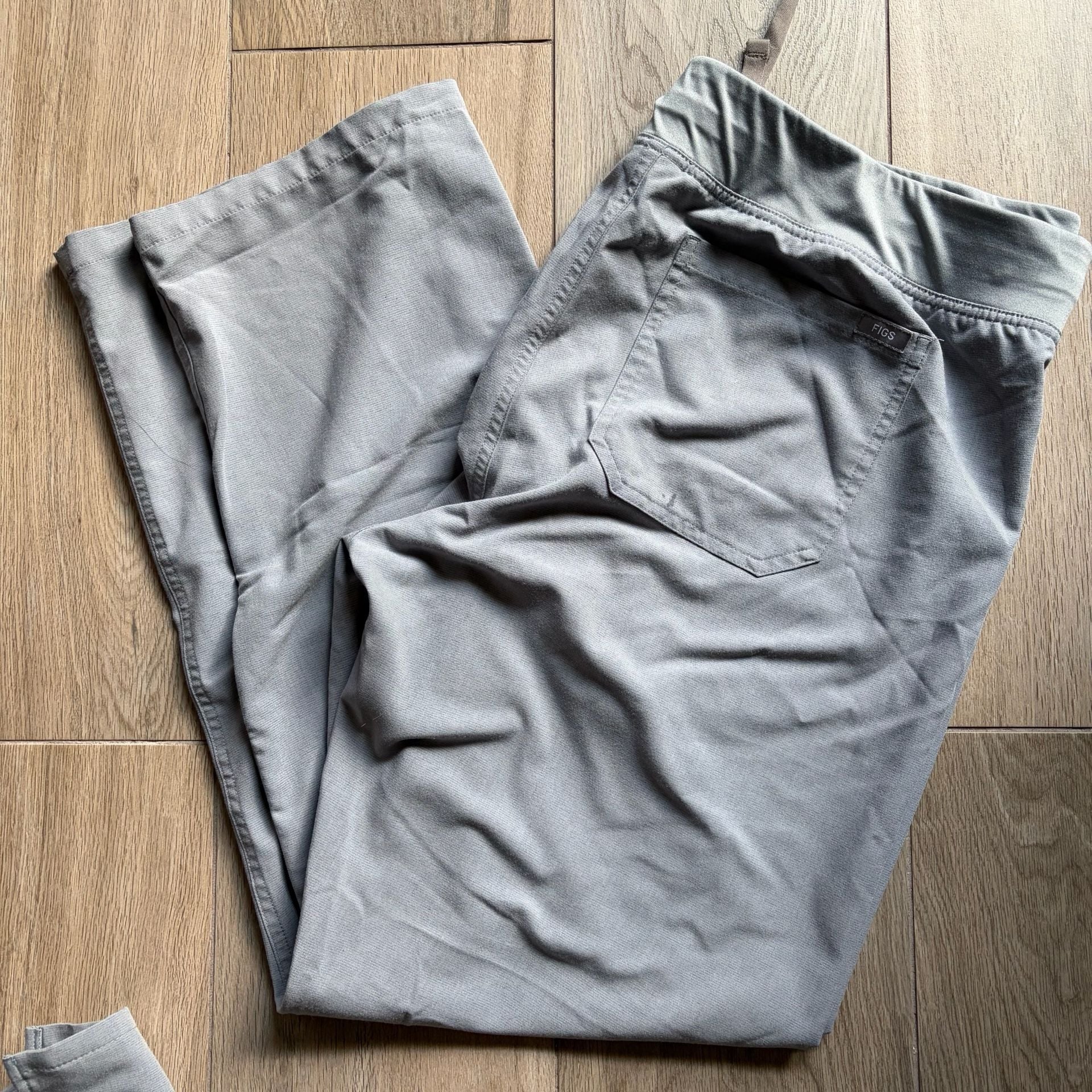 Figs Technical Collection Gray Scrub Set XL 3