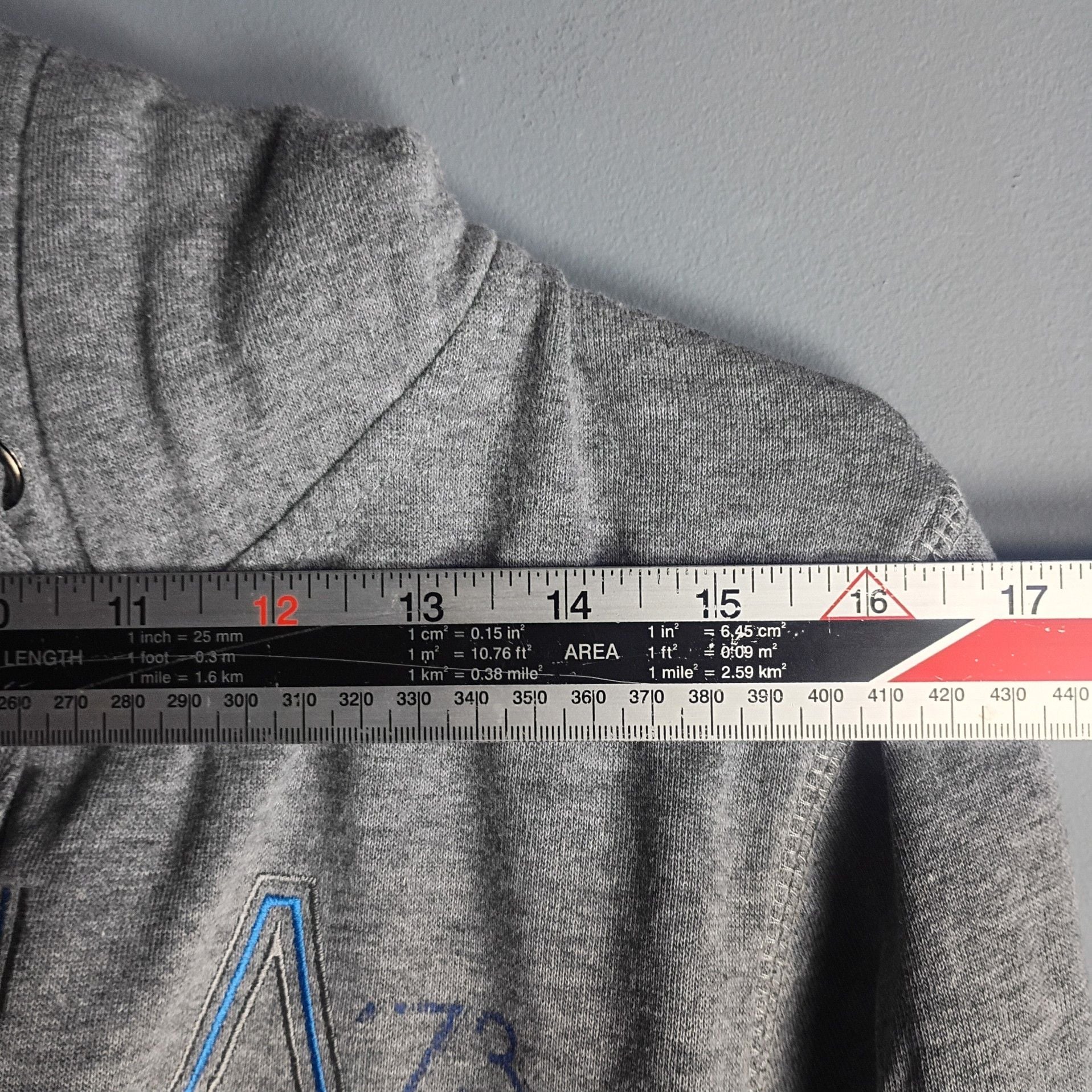Billabong Gray Sherpa Lined Full Zip Hoodie with Rainbow Wave Graphic 7