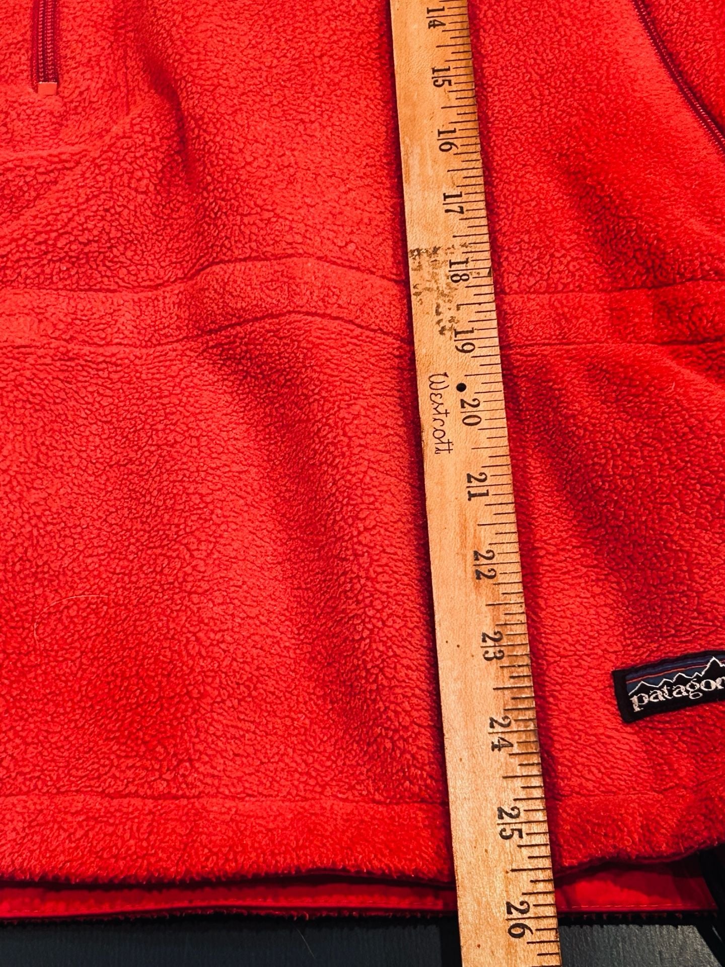 Patagonia Vintage Synchilla Marsupial Fleece Pullover Jacket Size medium/Large Made in USA Magenta 8