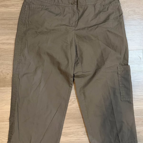Eileen Fisher Olive Green Cotton Cropped Cargo Pants 2X
