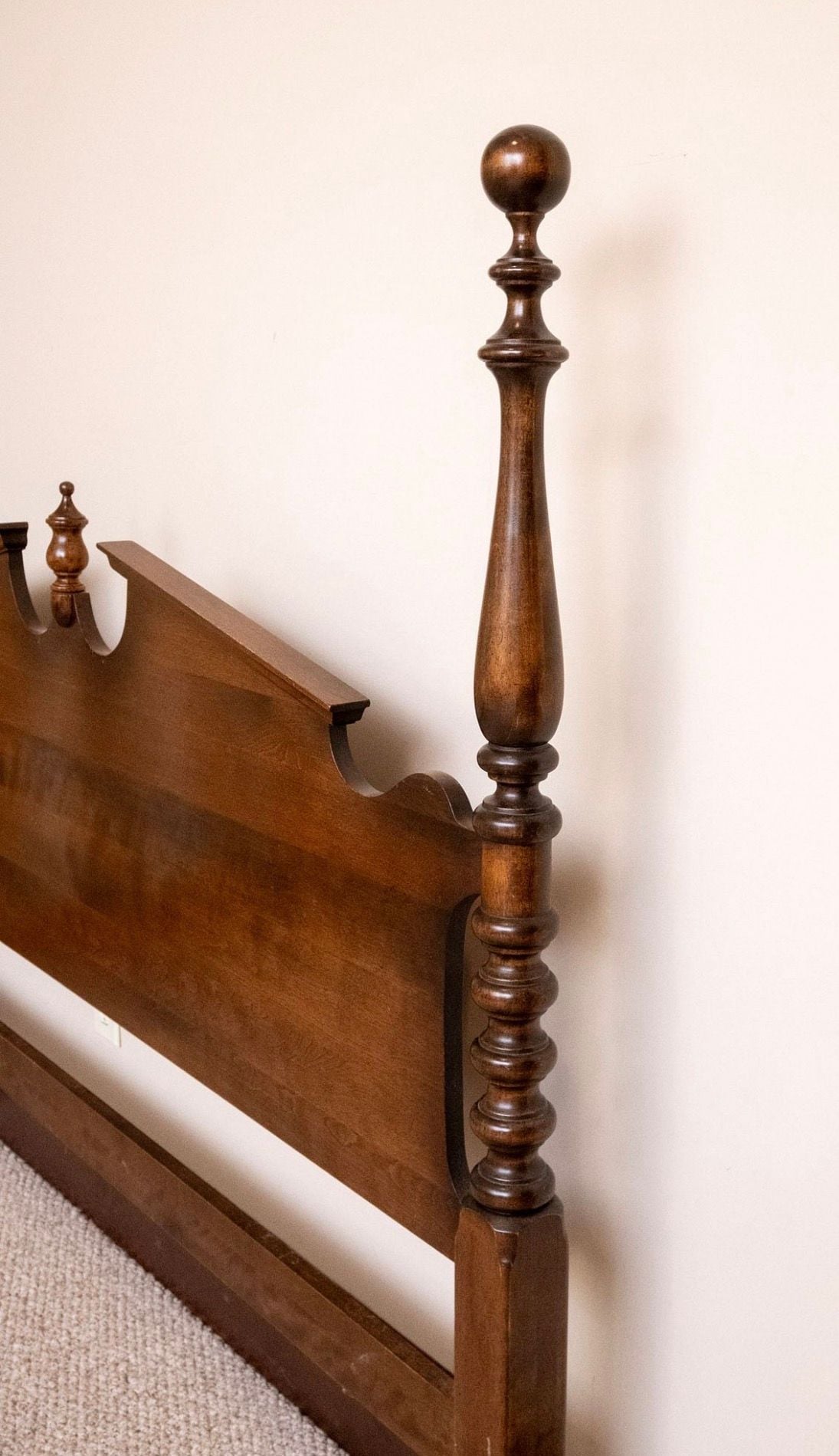 Vintage Queen Size Headboard & Footboard from Colonial Style Four Poster bed 2