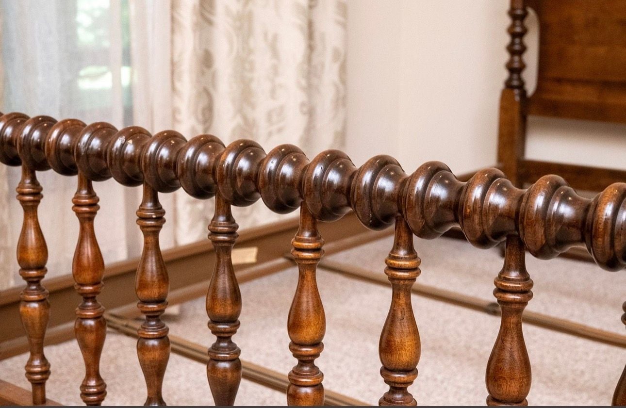 Vintage Queen Size Headboard & Footboard from Colonial Style Four Poster bed 4