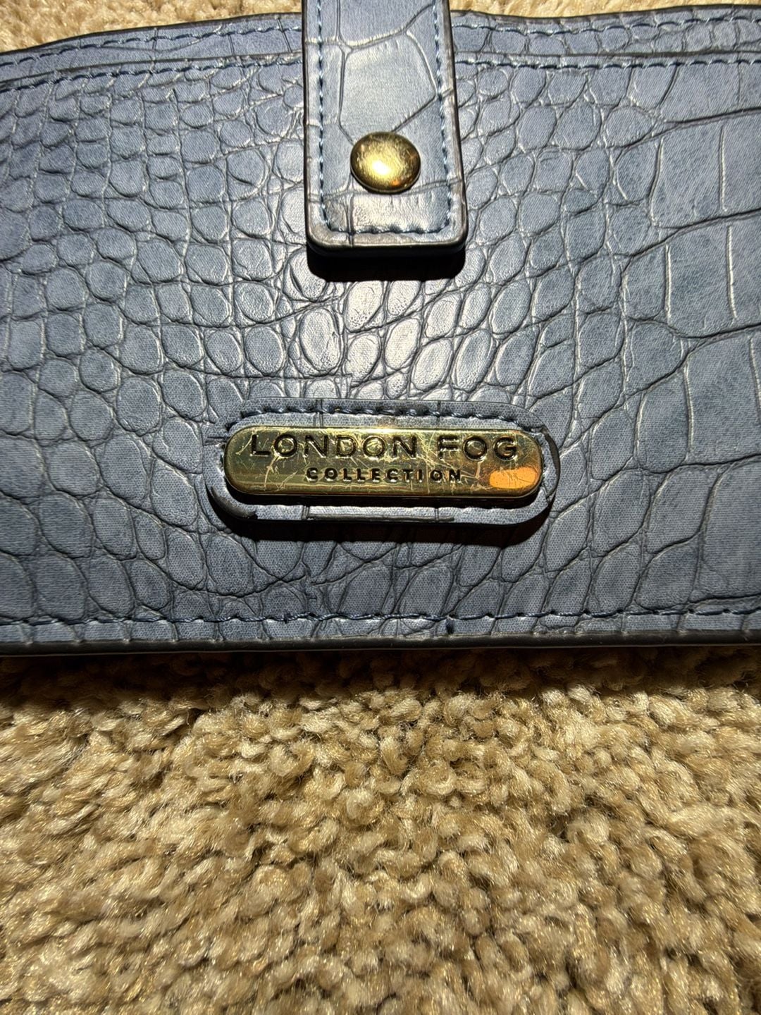 London Fog Collection Faux Crocodile Blue Wristlet Wallet 3