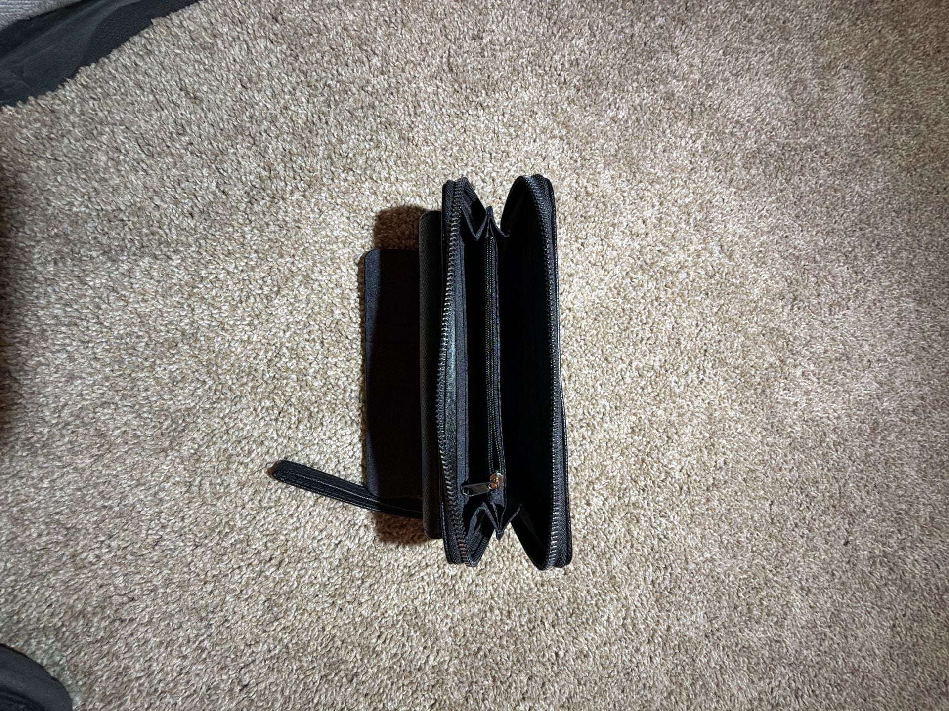 Tahari Black Saffiano Leather Zip Around Wristlet Wallet 4
