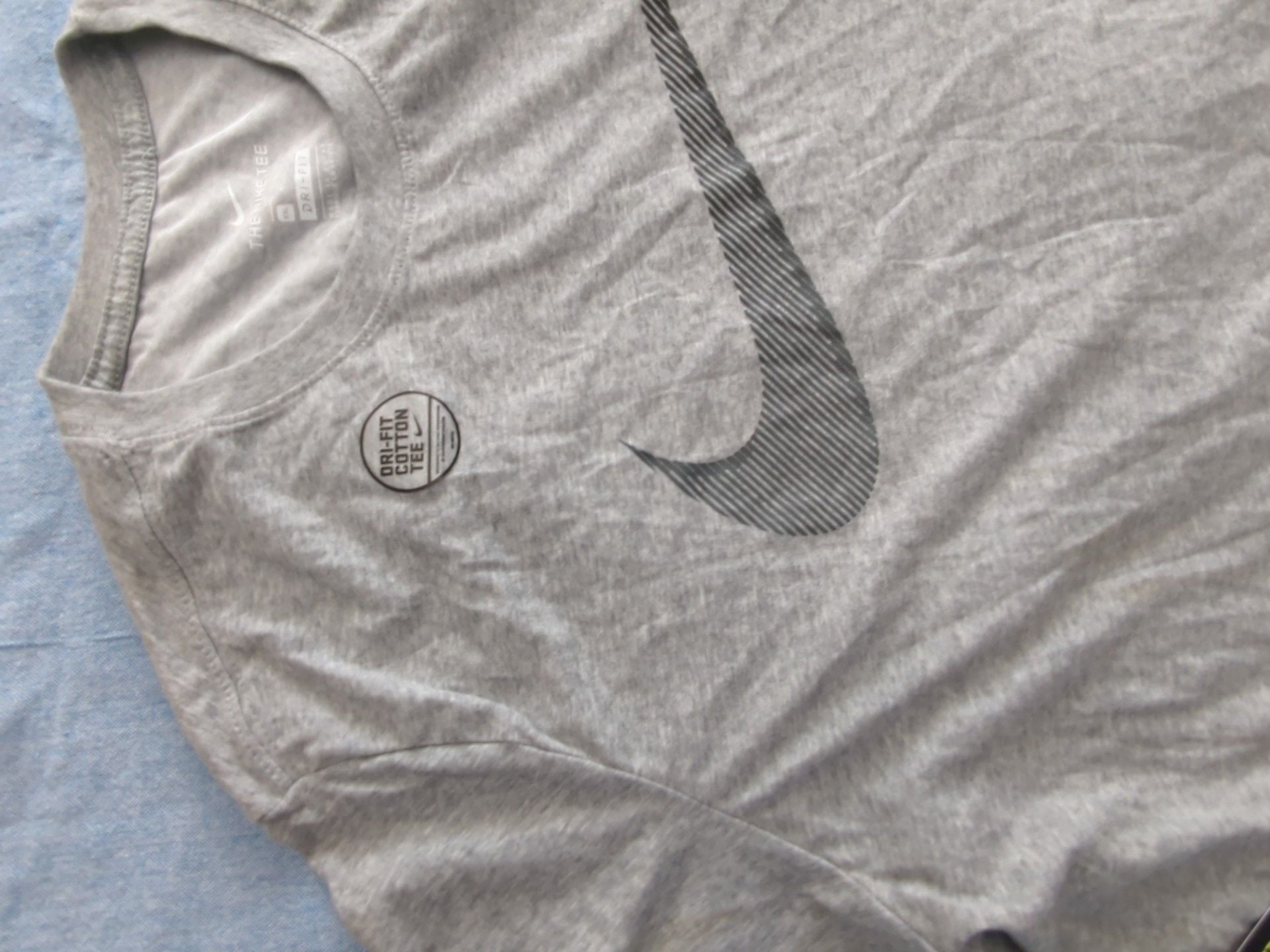 Nike Grey Heather Dri-FIT Swoosh Training T-Shirt 4