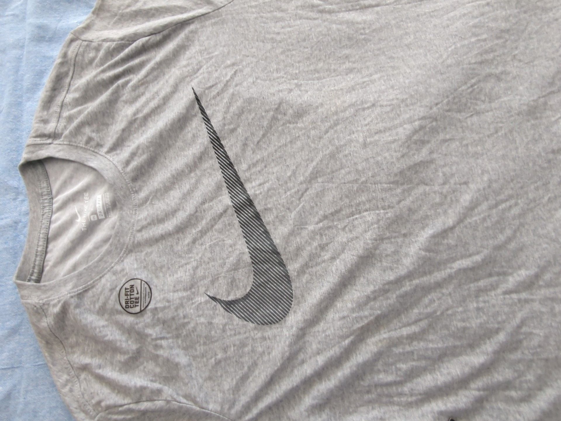 Nike Grey Heather Dri-FIT Swoosh Training T-Shirt 5