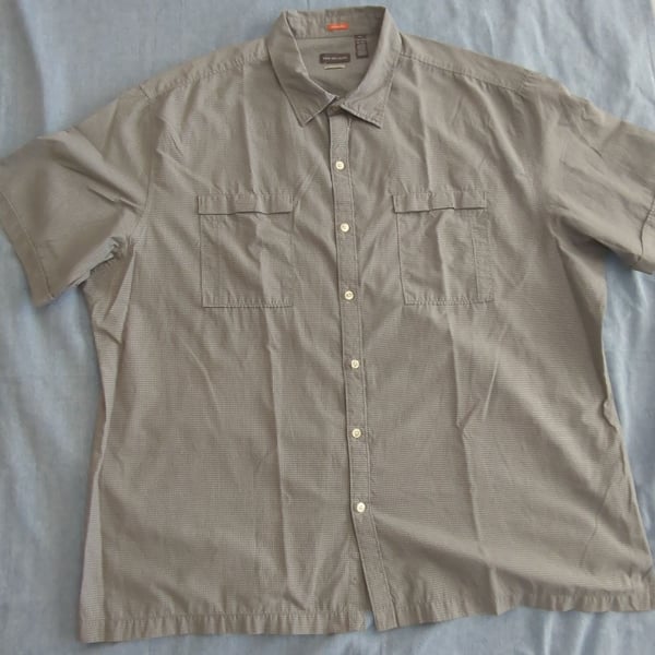 Van Heusen Traveler Classic Fit Short Sleeve Button Down Shirt Gray Mini Check XXL
