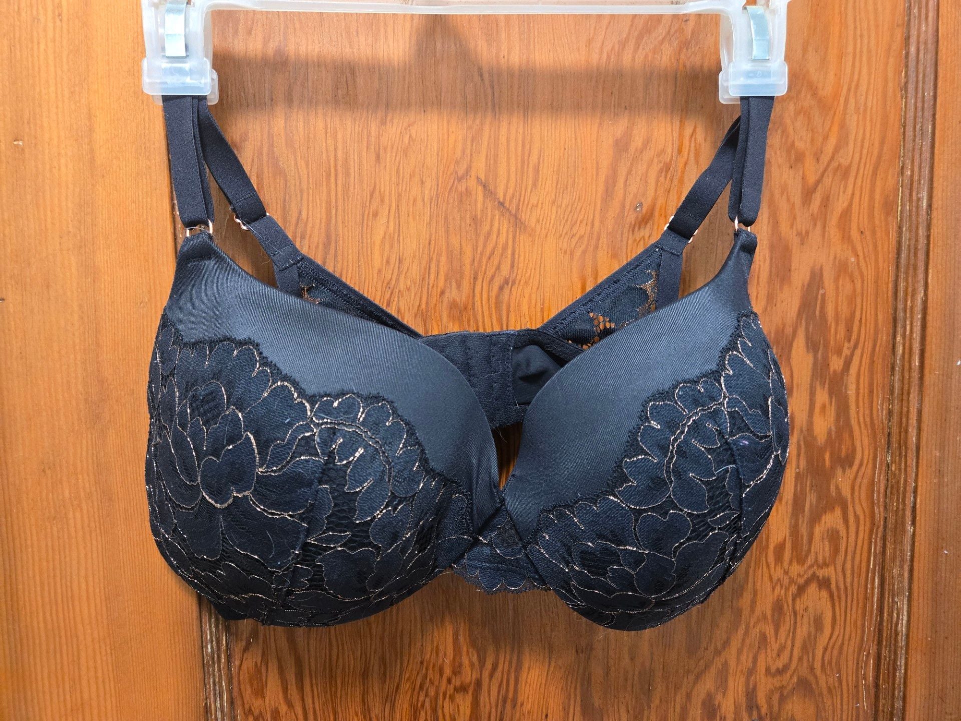 Maidenform Black Lace Wire Free Bralette Size 38D 2