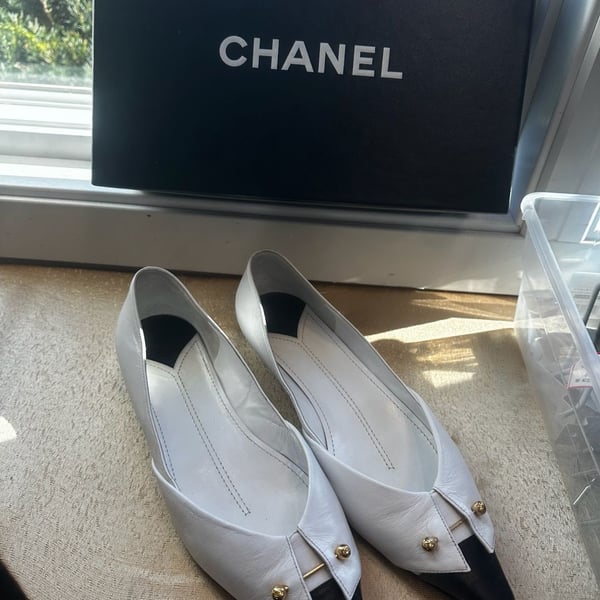 Chanel White & Black Leather Tuxedo Collar Gold Barbell Flats