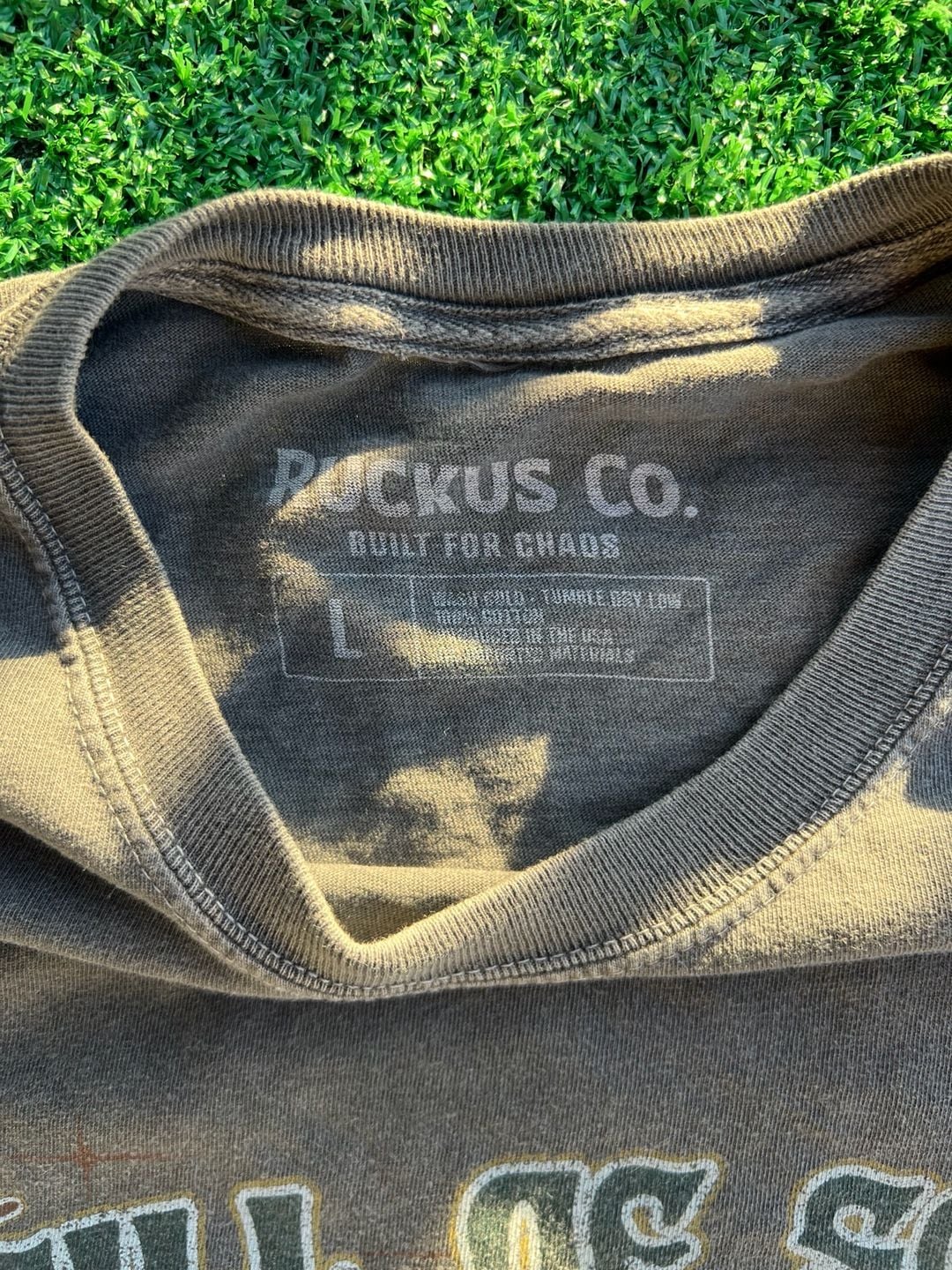 Ruckus Co. The Thrill of Speed Graham Hill Racing Graphic T-Shirt Brown Size L 4