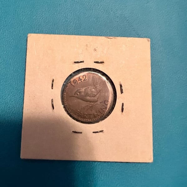 3 -1942 Great Britain Farthing’s King George VI Bronze Coin in Cardboard Holder