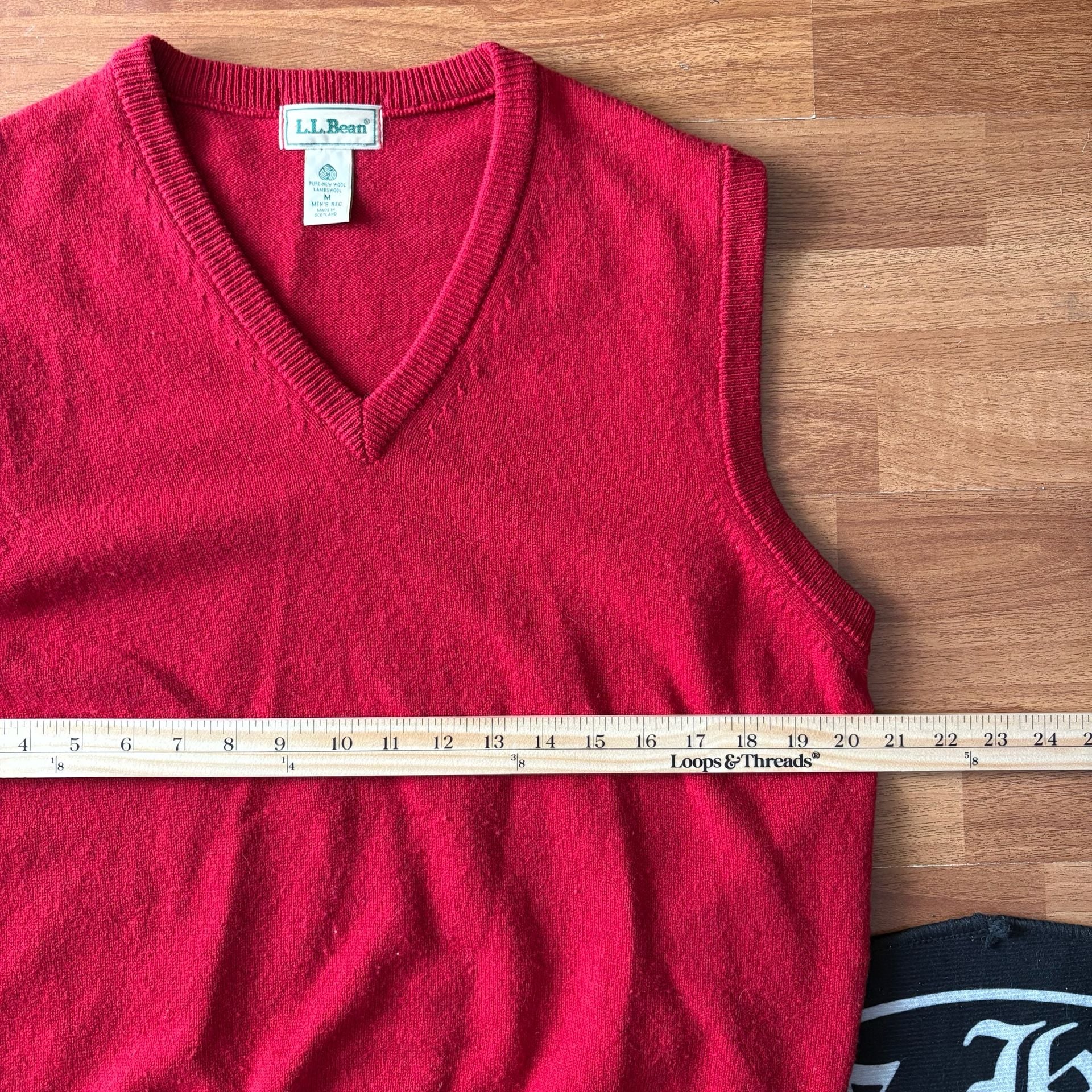 Vintage L.L. Bean Pure New Wool Lambswool V-Neck Sweater Vest Scotland M 5
