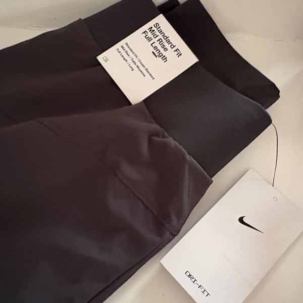 Nike Women's Standard Fit Mid Rise Full Length Leggings CU4321-070 Size XS New