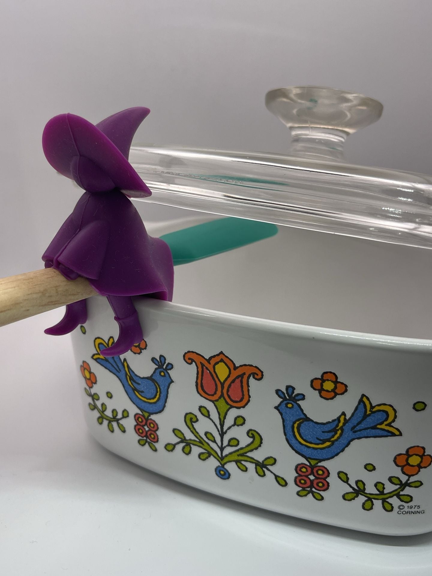 Spoon Holder & Steam Releaser Agatha Witch 1