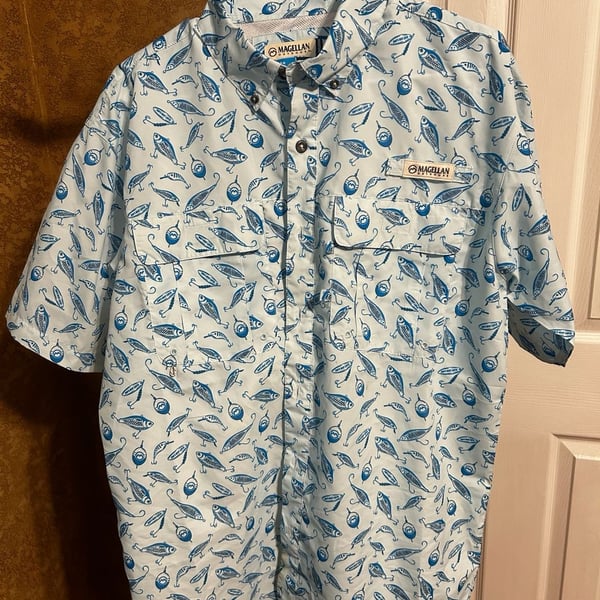 Magellan Outdoors Laguna Madre Fishing Lure Print Short-Sleeve Shirt Small