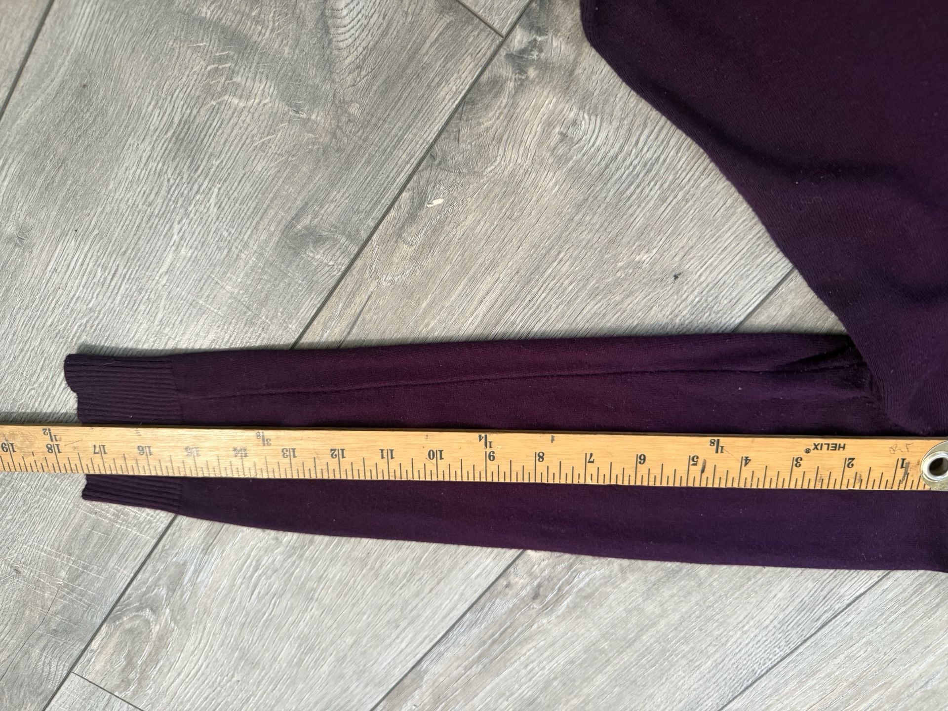 DKNY Jeans Womens Purple Long Sleeve V-Neck Sweater Size L 8