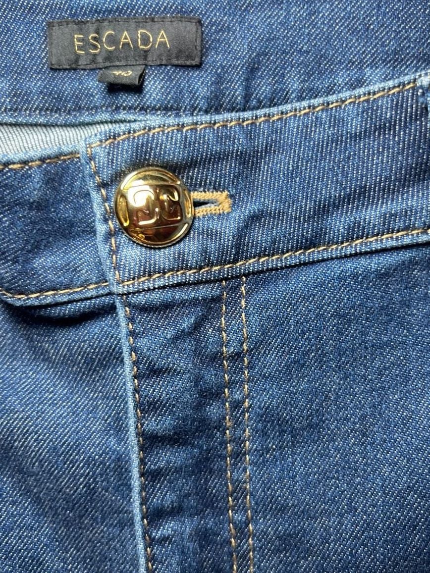 Escada Denim Jeans with Gold Embroidered Floral Vines and Sequins Size 40 4