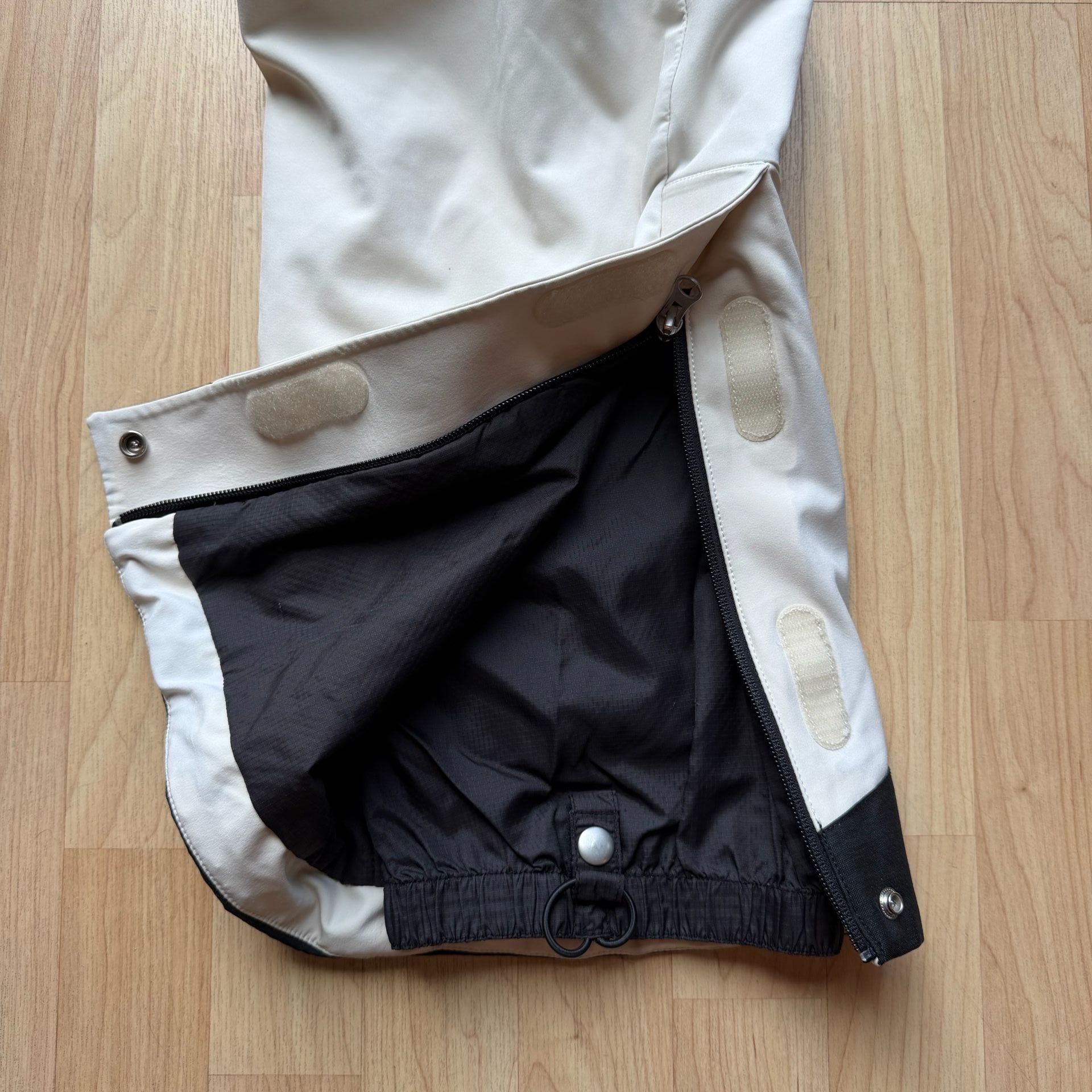 Bogner Fire + Ice Beige and Black Ski Snowboard Pants 4