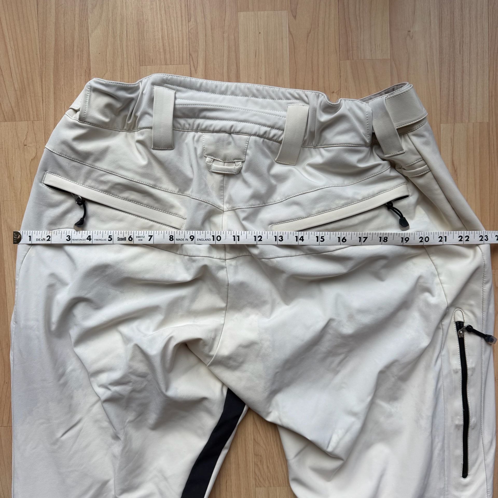 Bogner Fire + Ice Beige and Black Ski Snowboard Pants 18