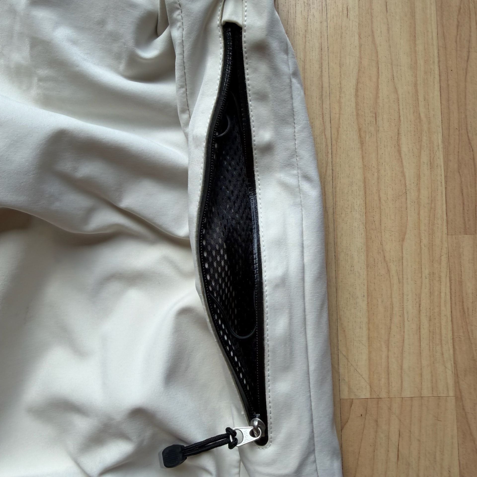 Bogner Fire + Ice Beige and Black Ski Snowboard Pants 7