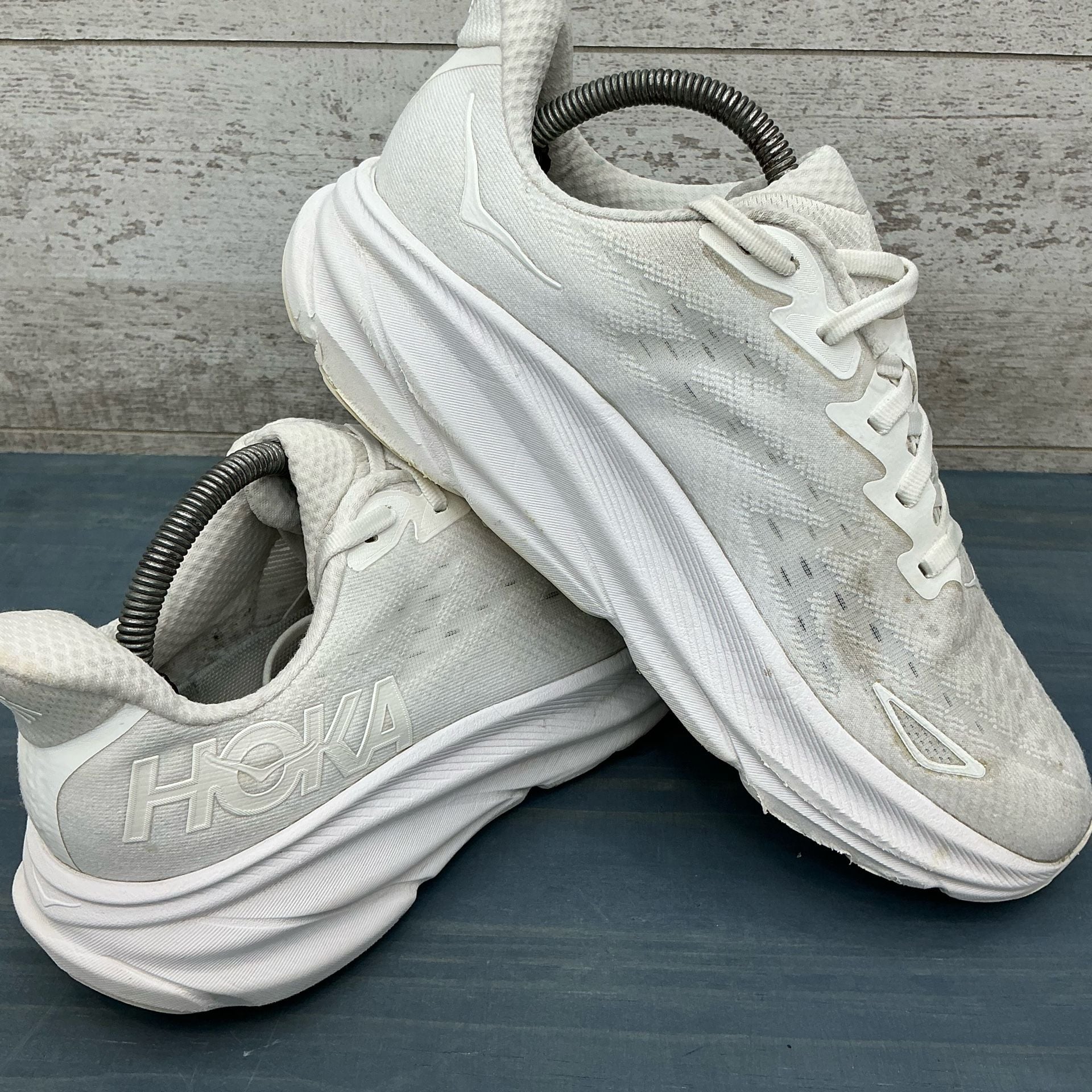 HOKA Clifton 9 Wide White Running Shoes Women's Size 10D 2