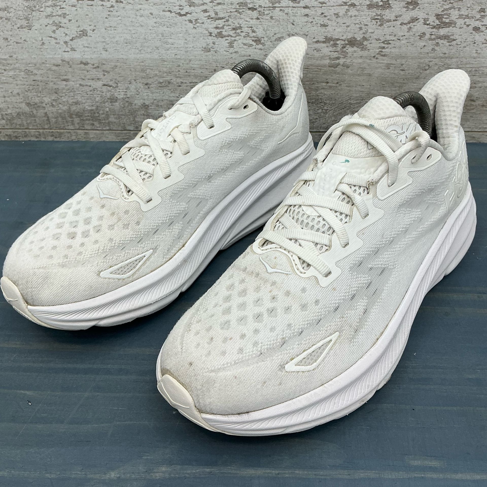 HOKA Clifton 9 Wide White Running Shoes Women's Size 10D 4