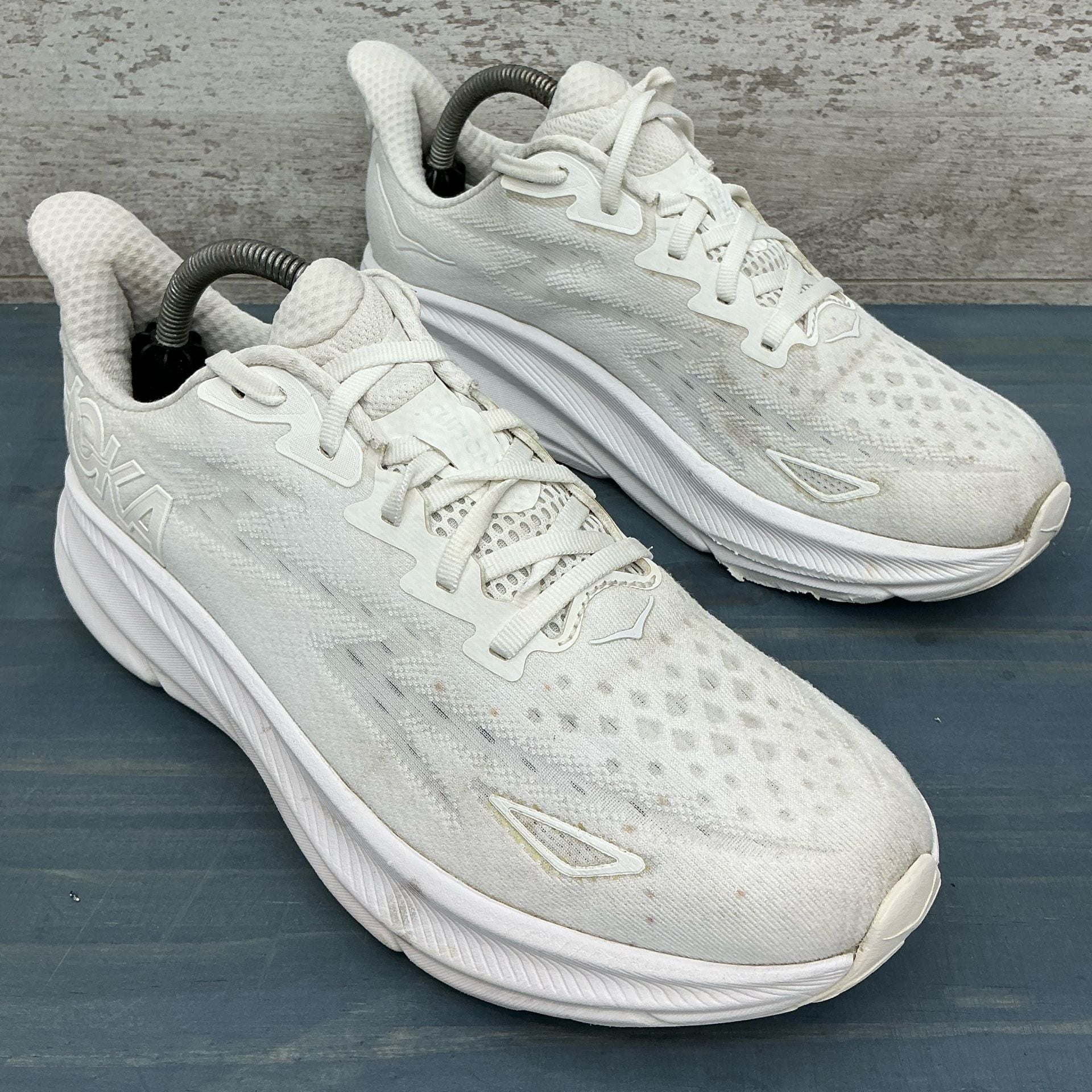 HOKA Clifton 9 Wide White Running Shoes Women's Size 10D 6