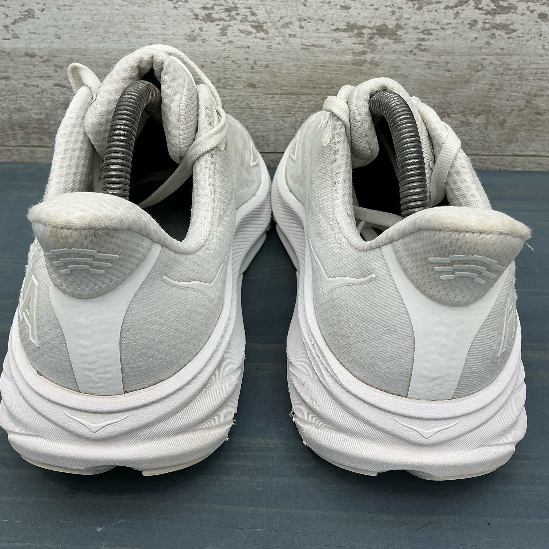 HOKA Clifton 9 Wide White Running Shoes Women's Size 10D 7