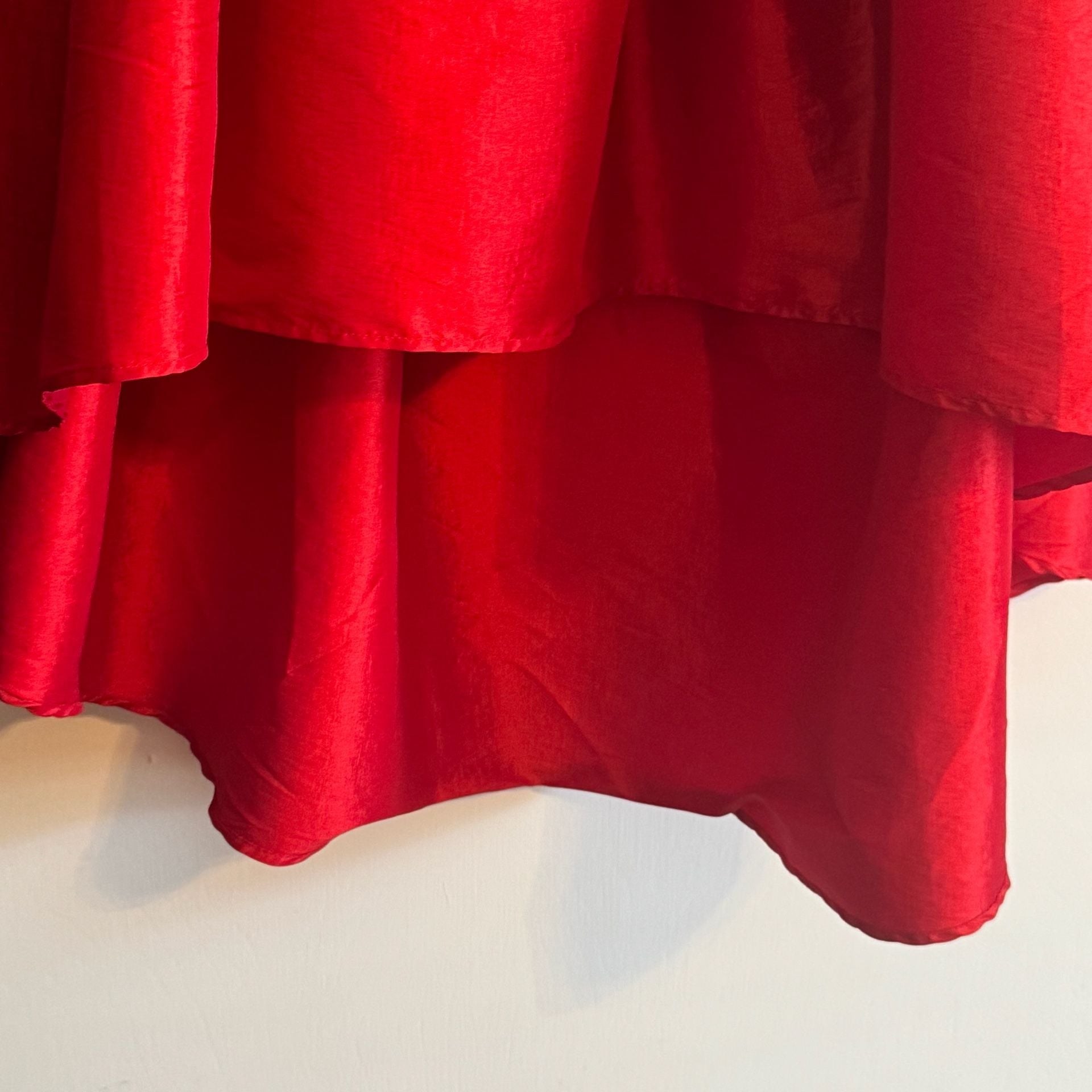 Haute Monde Women’s XL Red Satin High Low Skirt Pleated Tie Waist Holiday Party 9