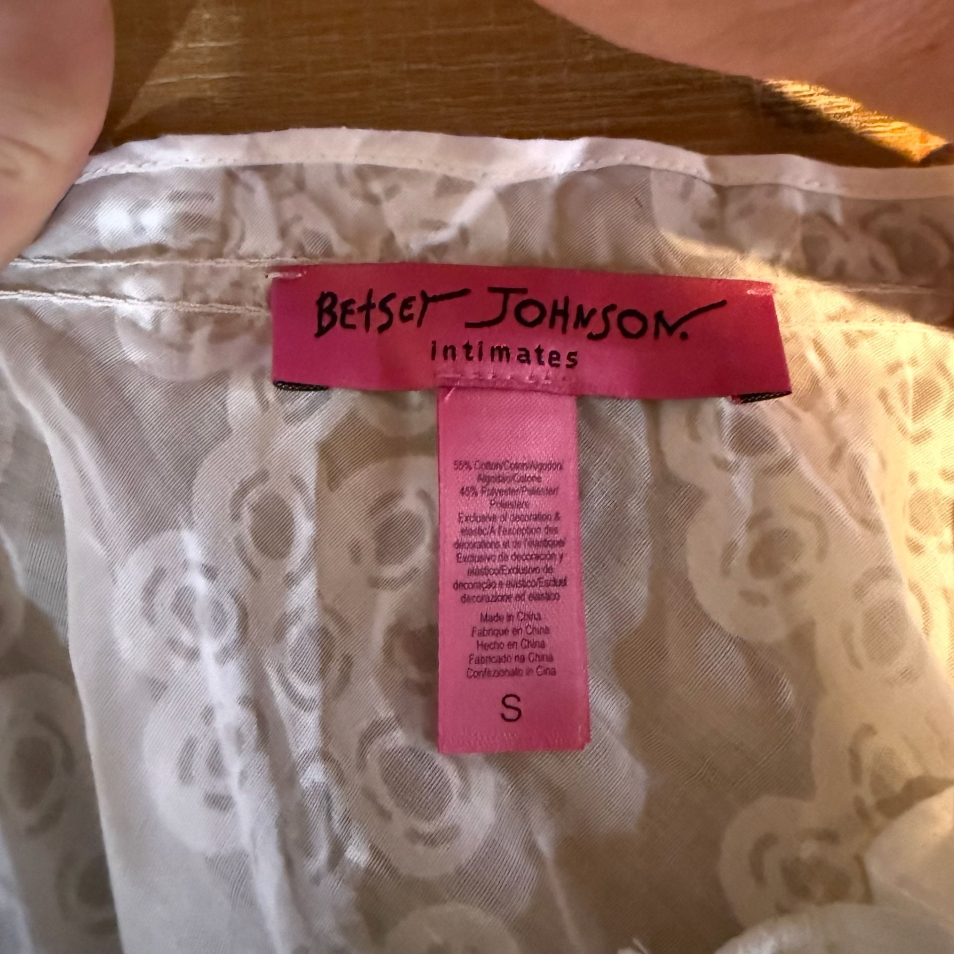 Betsey Johnson Intimates White Floral Embroider Ruffle Chemise w/ Yellow Bows S 4