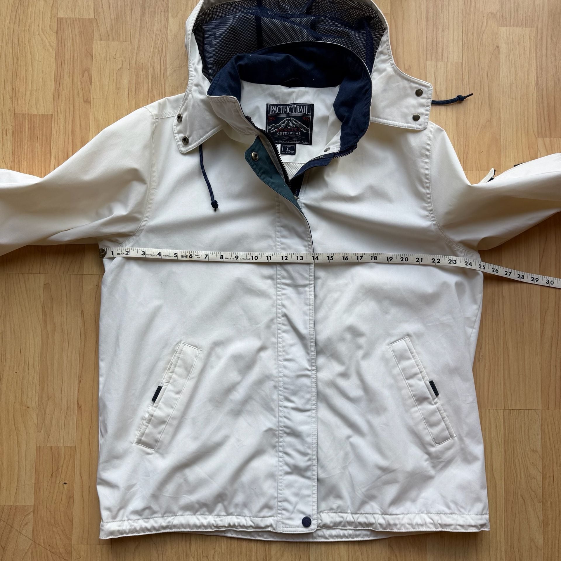 White Pacific Trail Shell Jacket Women’s Large  7