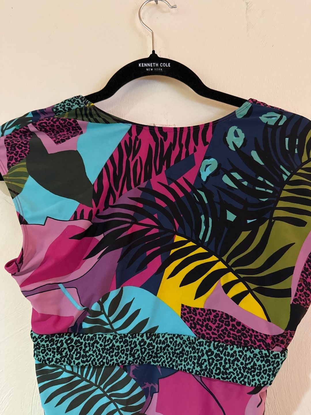 Rod Beattie Women’s One Piece Swimsuit Tropical Animal Print Cutout Plunge 7