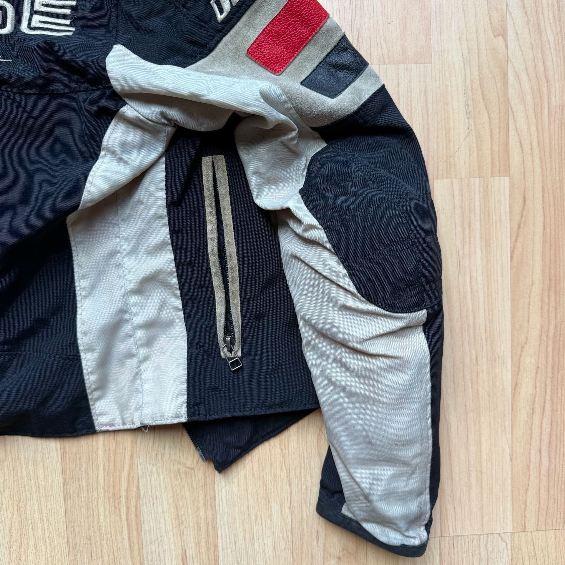 Dainese Y2K Vintage Motorcycle Jacket Black White Red Leather Italian EU 40 7