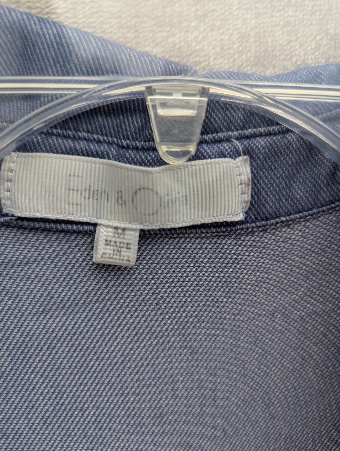 Eden & Olivia Blue Knit Denim Button Down Roll Tab Sleeve Shirt Size M 3