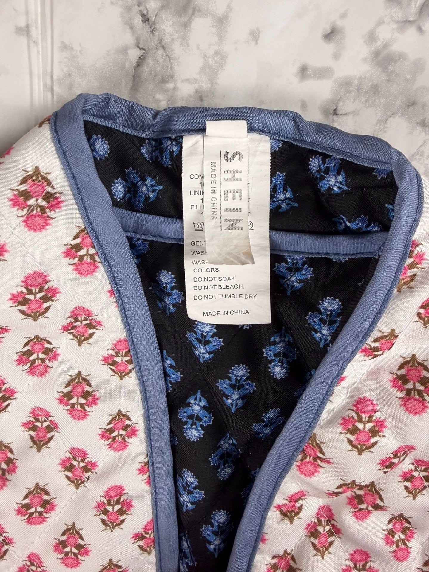 SHEIN Women's Reversible Floral Paisley Print Quilted Crop Jacket 4