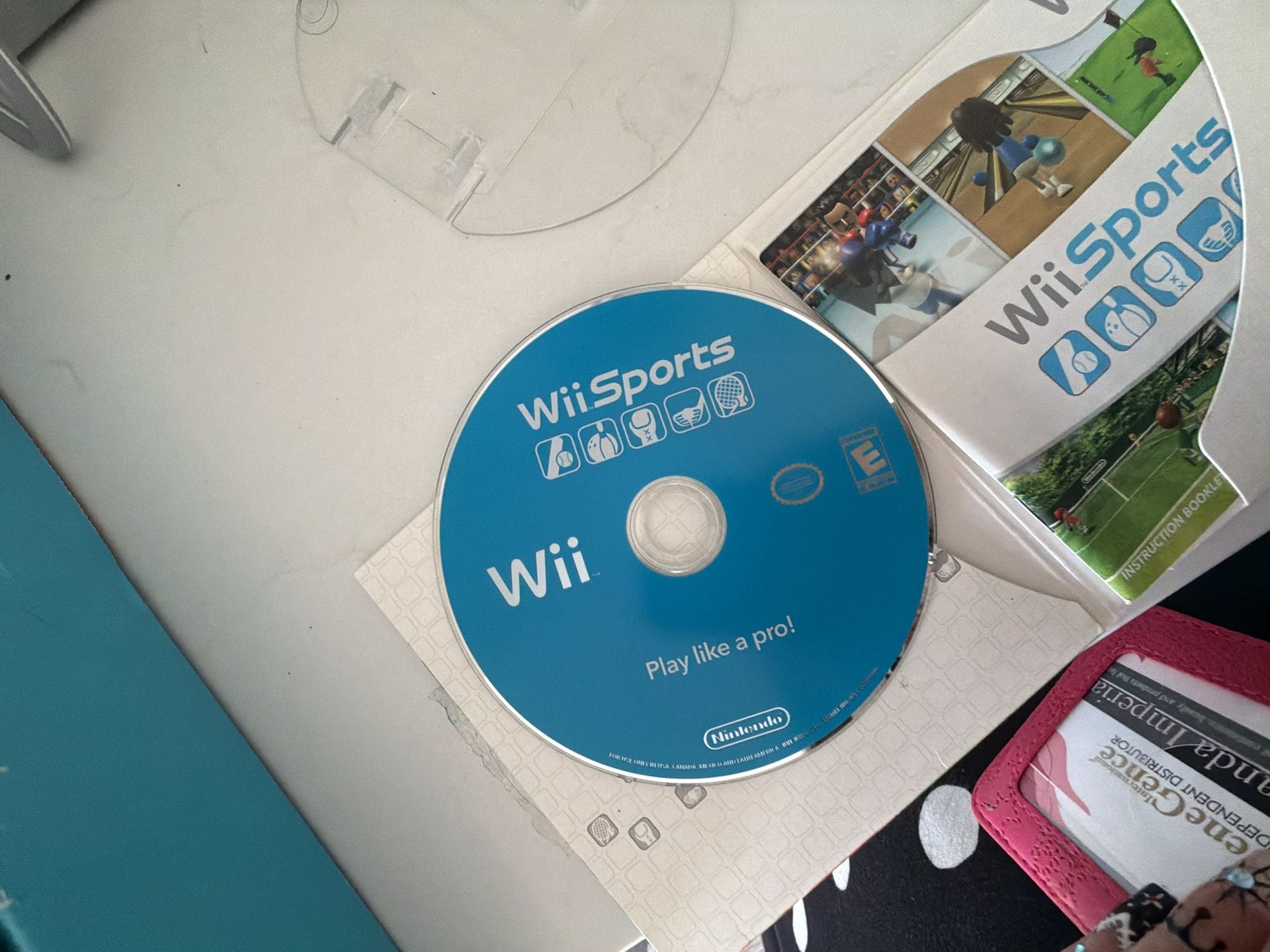 Nintendo Wii White Console Bundle with Wii Sports, Controllers, and Cables 2