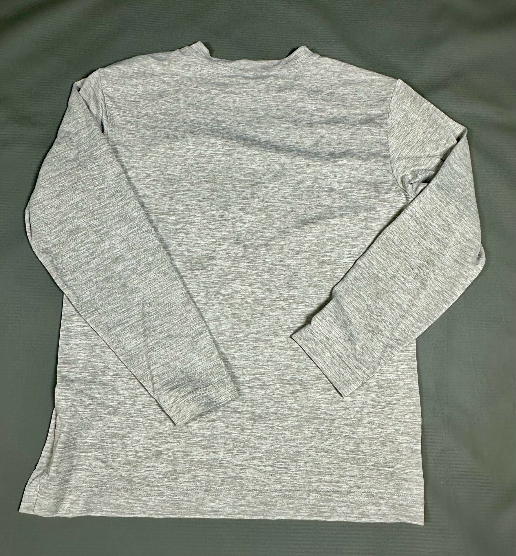 Patagonia Capilene Cool Daily Graphic Long-Sleeve Shirt M(10) Youth size 4