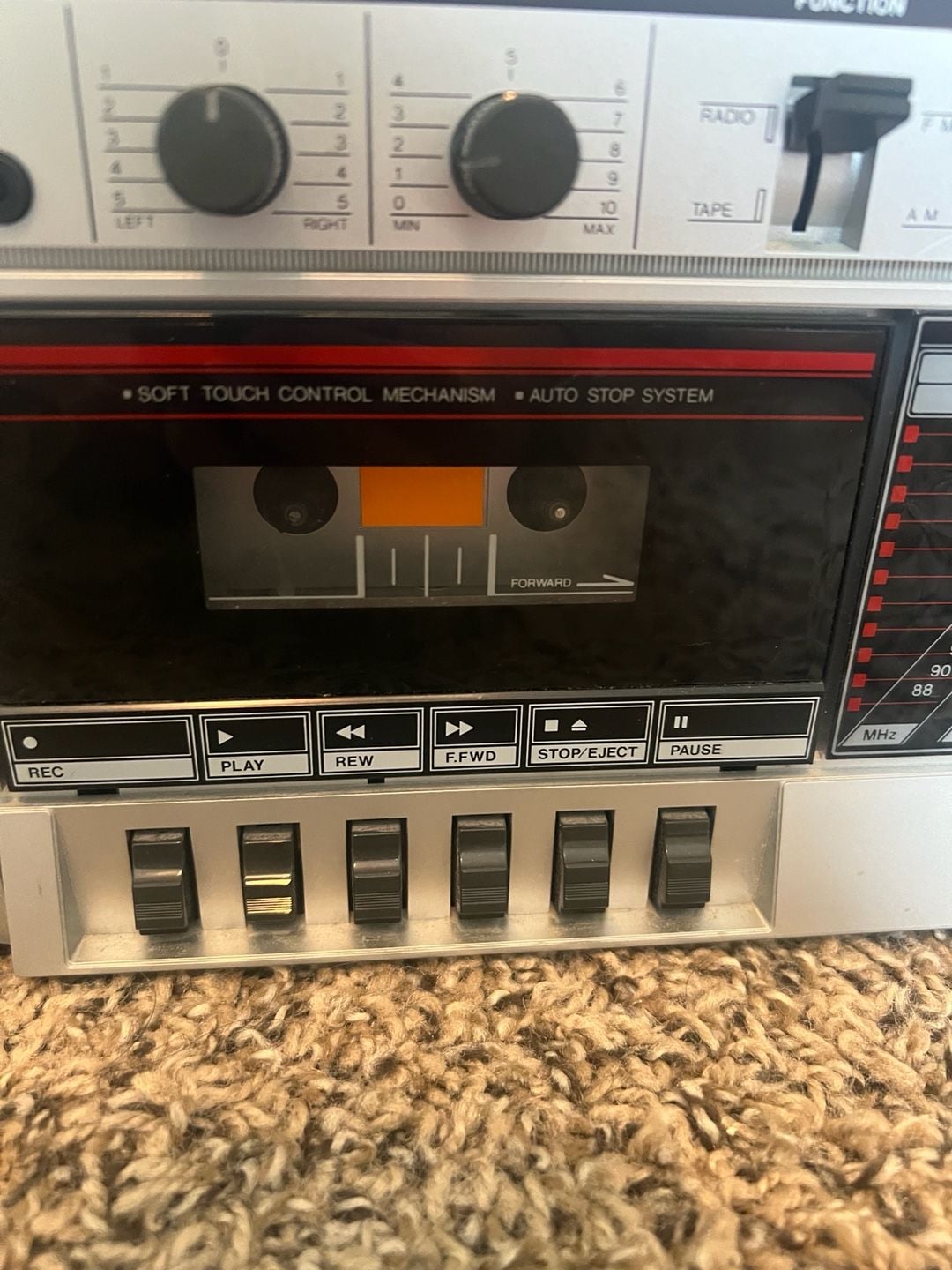 Crown Japan Model CSC-155 Stereo Radio Cassette Recorder Boombox Works 3