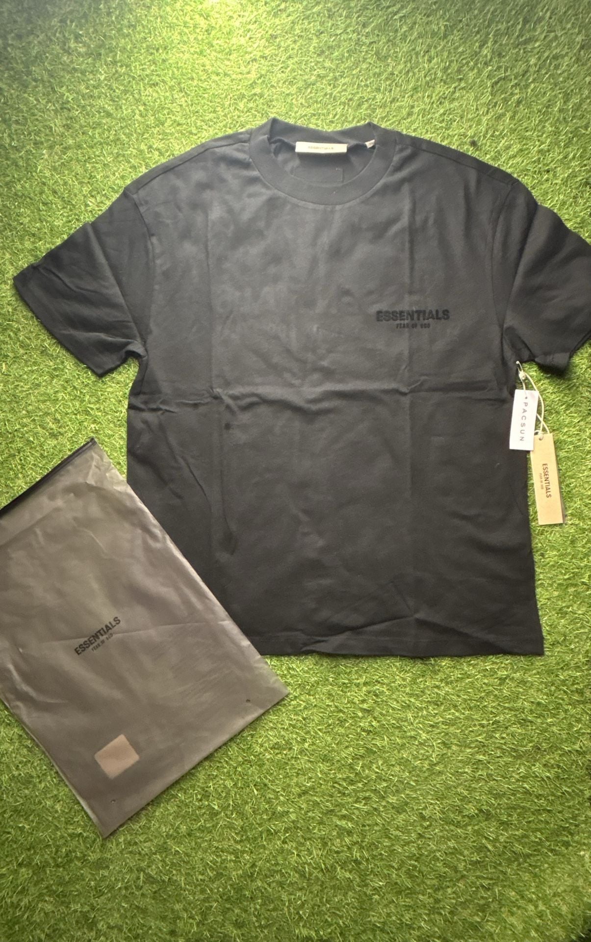 Essentials Fear of God Short Sleeve Crew Neck T-Shirt in Stretch Limo 2