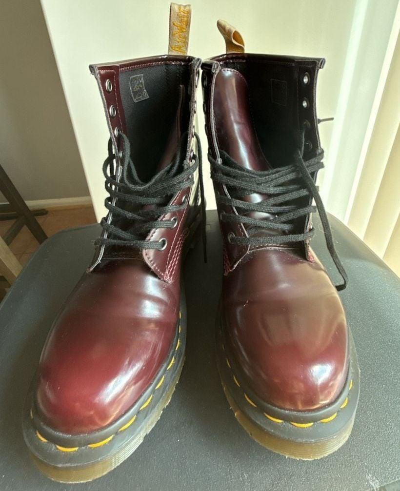 Dr. Martens Vegan 1460 Cambridge Brush Cherry Red Boots 24226 Size US 7 2